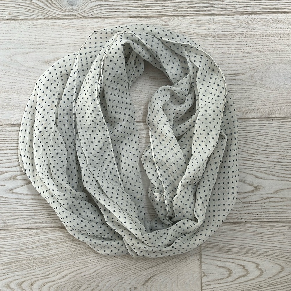 Gap cream with mini blue stars infinity scarf.